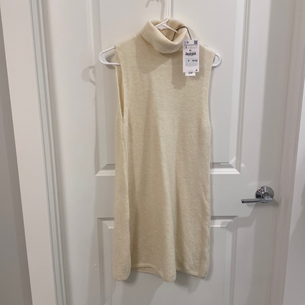 Zara sweater dress size small